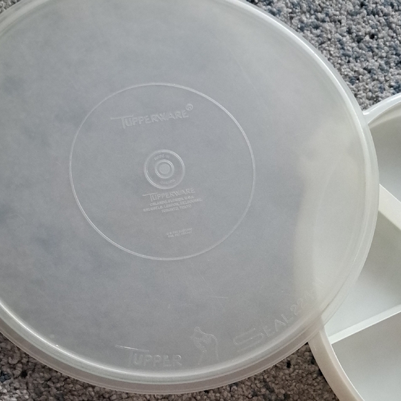 Tupperware White Food Storage Container - Picture 2 of 6